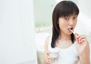 夢現式背骨・骨盤矯正法で根本から痛みを治します。